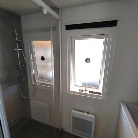 La 4 Etoiles A Emplacement E05 3ch 1sdb 8 Personnes * Mimizan-Plage