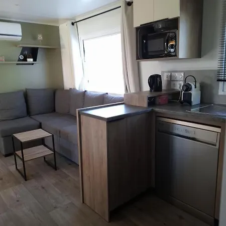 La 4 Etoiles A Emplacement E05 3ch 1sdb 8 Personnes Apartment *