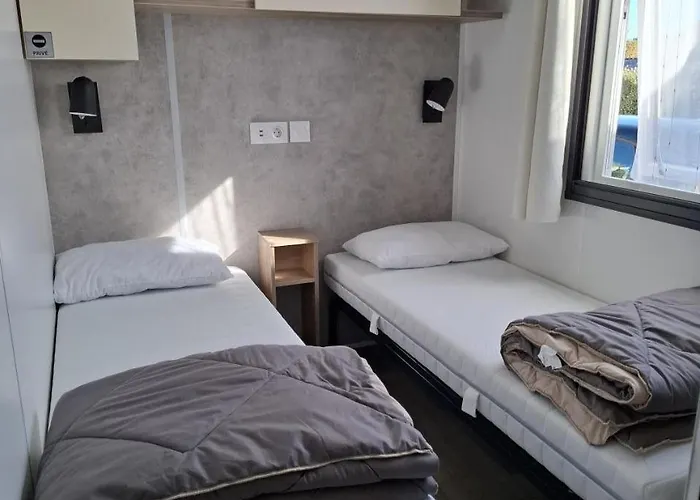 Apartamento La 4 étoiles à Emplacement E05 3ch 1sdb 8 Personnes